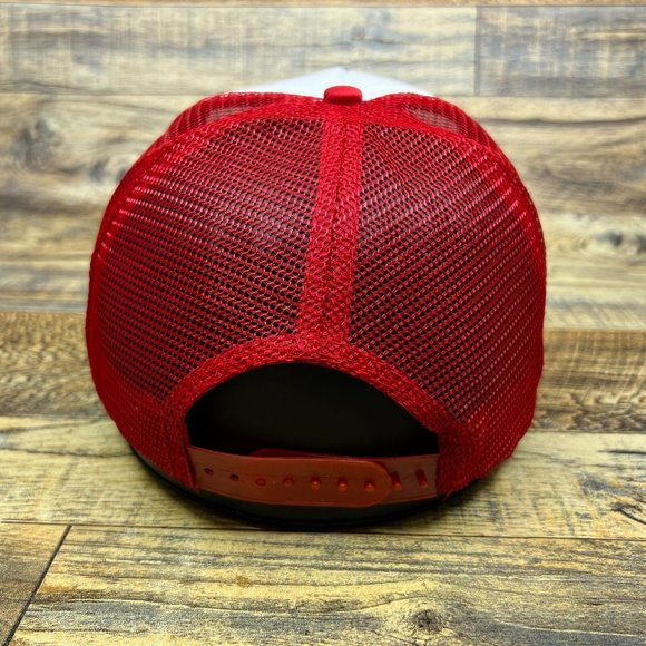 Tom Petty Mens Trucker Hat Red Snapback Dogs With Wings Tour 1995 Rock Ball Cap - Picture 5 of 8